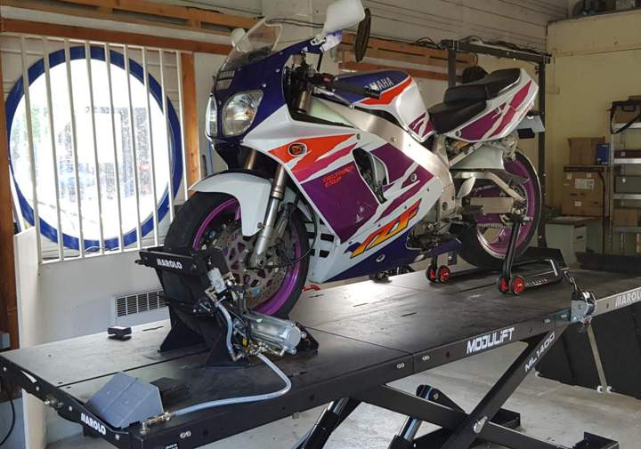 Controle technique moto Le Mans 877b