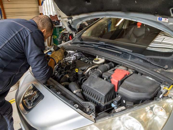 Contrôle technique voiture hybride Le Mans